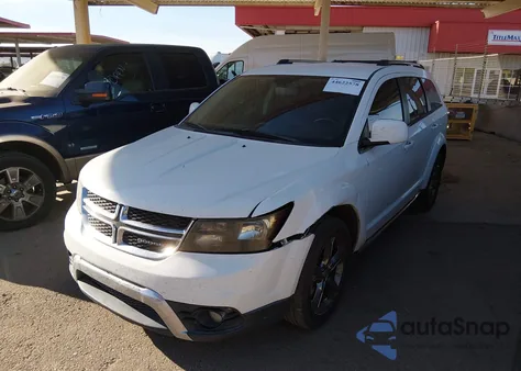 2017 Dodge Journey Crossroad Plus z USA, uszkodzony, nr VIN 3C4PDCGG7HT520427